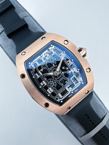 Montres mécaniques avec boîtier en métal et bracelet noir, design tendance et à la mode - Product Image 2