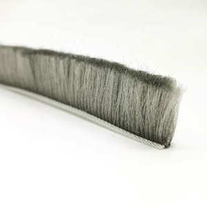 En gros <span class=keywords><strong>pas</strong></span> <span class=keywords><strong>cher</strong></span> prix laine joint brosse Haute étanchéité <span class=keywords><strong>Aileron</strong></span> bande météo Avec PVC ailettes bonne performance d'étanchéité - Product Image 6