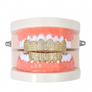 Laiton plaqué <span class=keywords><strong>or</strong></span> véritable 18 carats avec prothèses hip hop bling zircon et crocs d'halloween dents grillz avec étui emballé individuellement - Product Image 1