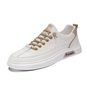 Nouvelles chaussures pour hommes avec design respirant, couleur blanche, tendance et polyvalentes, à semelle épaisse, adaptées à la fois au sport et au quotidien. - Product Image 5