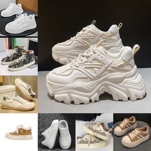 Zapatos Casuales de Moda para Hombre al por Mayor, Zapatos para Caminar Cómodos de Alta Calidad en Estilos Variados, Entrega Aleatoria - Product Image 1