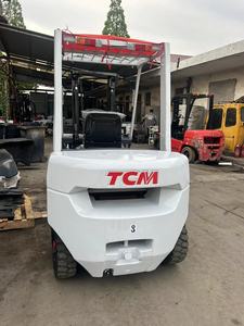 Chariot élévateur diesel d'occasion TCM FD25T3, capacité de 3 tonnes, haute efficacité, chariot élévateur lourd pour utilisation en entrepôt - Product Image 4