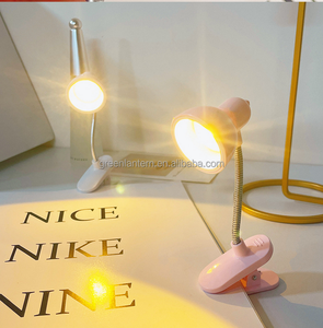 Lámpara LED Mini con Clip para Libros, Linda y Femenina, Luz de Lectura para Escritorio - Product Image 4