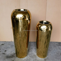Grand Vase au Sol Moderne de Luxe Doré, Décoration d'Intérieur, Pot de Fleurs Décoratif Haut, Élégante Jardinière en Métal pour Usage Intérieur