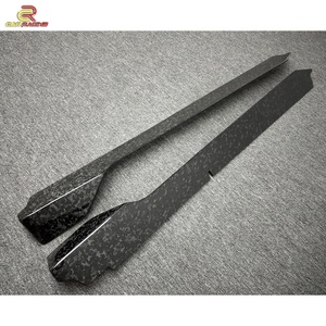 Jupes latérales en fibre de carbone forgée effet brillant style Vorstein pour Lamborghini Huracan LP580 LP610 2014-2018 – Kits carrosserie carbone, pièces automobiles - Product Image 6