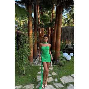 Conjunto de Body de Nylon Verde con Control de Abdomen, Mangas Cortas, Estampado de Fiesta, Estilo Casual Sexy Y2K para Chicas, Ajuste Ceñido, Ropa Deportiva de Verano - Product Image 2