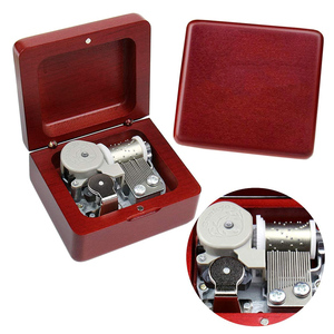 Boîte à musique en bois rouge vin, vente en gros, jeu de film, populaire, baiser la pluie, mélodie, musique, cadeau de Marketing créatif - Product Image 1