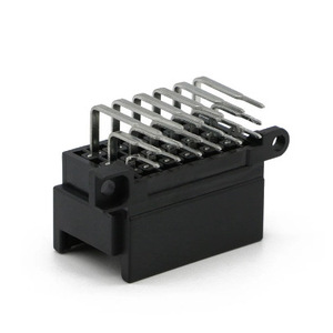 Conectores Automotrices de 18 Posiciones, Conector Macho con Carcasa de Plástico para PCB, DT04-3P-P007, Negro, IP20 - Product Image 1