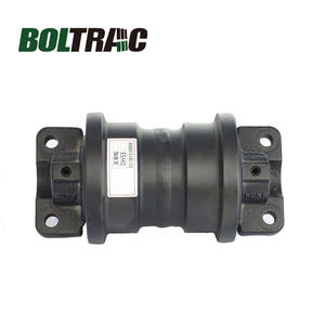 Rullo Inferiore in Acciaio per Sottocarro di Escavatore, Compatibile con PC200 ZX200 SK210 EX200 EC210 PC300 - Product Image 1