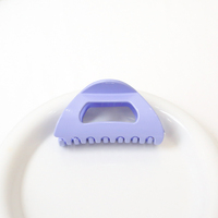 Barrette triangulaire souple en silicone brillant de style coréen de 9 cm, barrette à cheveux souple, tressage disponible, plusieurs couleurs unies de designer, OEM