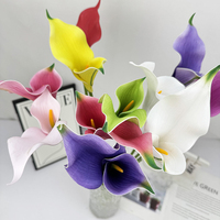 Hohe große Cara Lily künstliche dekorative Blumen im Freien Langlebige lebendige Rosen für Abschluss Valentinstag hoch