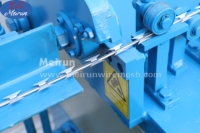 Macchina per la Produzione di Filo Spinato Raddrizzato in Acciaio Zincato e Inox con Tipi di Lame Personalizzabili