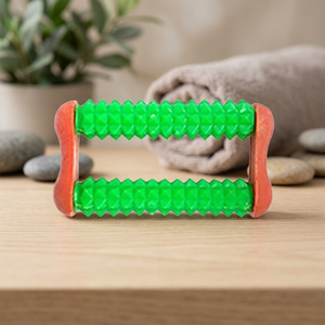 ลูกกลิ้งนวดฝ่าเท้าพลาสติกทรงพีระมิด K Star Acupressure สำหรับบรรเทาอาการปวดส้นเท้า บรรเทาอาการปวดฝ่าเท้าจากโรครองช้ำ และช่วยในการไหลเวียนโลหิต - Product Image 4