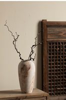 Nouveau vase en céramique artisanal de style Art déco chinois, écologique, cuit à haute température, orné de motifs, vintage, en argile brute.