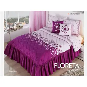 Couette Floreta Magenta Queen avec 2 coussins assortis, motif floral, rembourrage en polyester, pour une utilisation toute l'année à la maison - Product Image 3