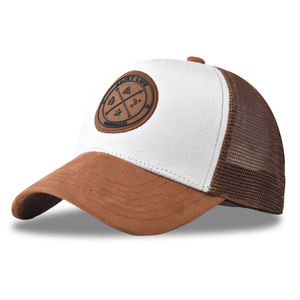 Gorra Trucker Personalizada OEM de 5 Paneles, de Alta Calidad, Estilo Australiano, Corona Estructurada de Perfil Alto, Parche Tejido, Material de Gamuza - Product Image 4