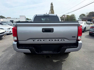 Precio bajo, Toyota Tacoma 2017, auto usado en venta - Product Image 6