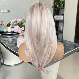 Perruque synthétique ondulée en couches pour femme, avec bandeau queue de cheval en dentelle transparente, couleur blond pêche clair, vente en gros - Product Image 5