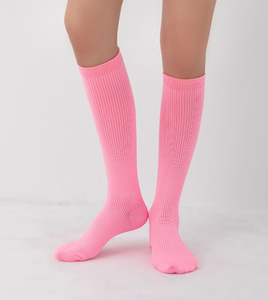 Kaos Kaki Kompresi Atletik Desain Khusus 15-25 MmHg untuk Pemulihan Lari, Tinggi Selutut, untuk Meredakan Kelelahan Otot dan Neuropati - Product Image 3