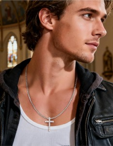 Collar de cruz de plata de ley con colgante de moissanita, cadena de caja de acero inoxidable, collares de crucifijo, joyería de plata cristiana - Product Image 5