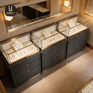 Vitrine ultra-transparente fabriquée avec du verre extra-blanc à faible teneur en fer pour une transmission lumineuse maximale et une vue cristalline - Product Image 4