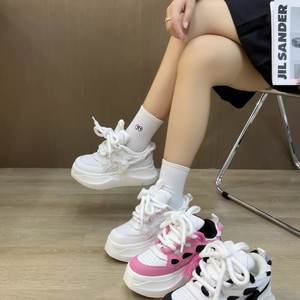 Chaussures de planche décontractées pour femmes Les exercices de rehaussement sont légers Tendance populaire Chaussures de planche de marche de conception luxueuse - Product Image 6