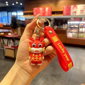 Llavero de moda del Año del Dragón, llavero de muñeco dragón con traje Tang, colgante para coche, pequeño regalo de Año Nuevo, venta al por mayor - Product Image 6
