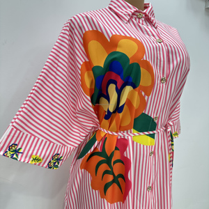Robe longue pour femme à col polo, à rayures bleu roi, à boutonnage simple, avec ceinture, imprimé de grandes fleurs, pour un usage quotidien - Product Image 2
