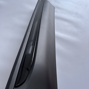 Modanatura/Striscia di Rivestimento Anteriore Sinistra per Portiera Range Rover <span class=keywords><strong>Evoque</strong></span> L538 2011-2019, Nero Lucido, Pannello Esterno Carrozzeria OE LR074948 - Product Image 1