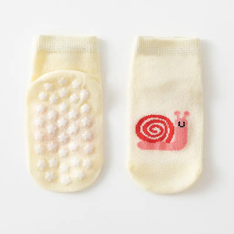 Meias para bebês Xiangyi, meias de malha OEM para uso interno e verão, meias finas respiráveis antiderrapantes para tornozelo e bebês