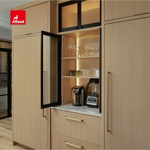 Mobile da Cucina Alland Personalizzato in Impiallacciatura di Rovere Bianco Swan con Luci LED in Marmo e Ante in Vetro Scanalato Stile Lastra - Product Image 3