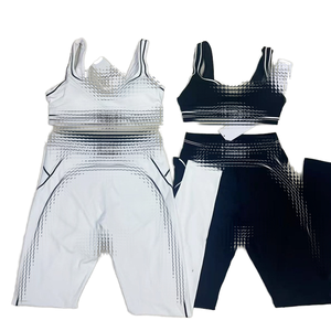 Ensemble de vêtements de sport pour femme personnalisé 2026, haute élasticité, respirant, écologique, pour yoga, pilates et fitness, avec logo frontal uni - Product Image 1