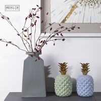 Objet de décoration d'intérieur en porcelaine Merlin Living Color, feuille d'or, forme d'ananas, salon, hôtel, décoration de bureau pour la décoration de la maison