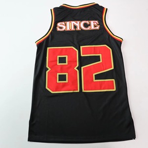 Vente en gros d'uniformes de basket-ball personnalisés maillot en maille d'été Base vierge pour logo d'équipe Couleurs noir/rouge disponibles - Product Image 6