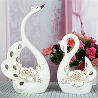 Sculpture de cygne en céramique moderne à prix de gros, figurines décoratives pour la maison, ornements écologiques pour anniversaire