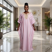 Robe longue ample Kaftan africaine Boubou 2026 avec foulard, broderie dorée au col, rayures, grande taille pour femme – Vente en gros