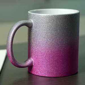Fournisseur <span class=keywords><strong>de</strong></span> mugs en céramique à transfert thermique avec paillettes, design classique, poignée et revêtement à l'<span class=keywords><strong>image</strong></span>, avec poudre <span class=keywords><strong>de</strong></span> paillettes - Product Image 4
