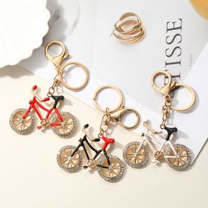 Porte-clés de vélo en alliage de zinc incrusté de strass, style euro-américain, créatif, exquis, tendance, écologique, personnalisable - Product Image 1