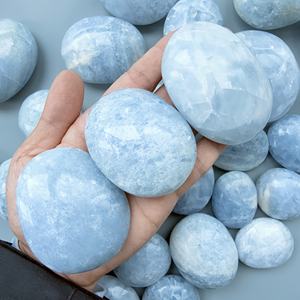 Pierre de palmier en Célestite de haute qualité Crystalhola, 0-300g, tendance mode, décoration intérieure, en provenance du Jiangsu, Chine, avec emballage sécurisé, vente en gros - Product Image 1