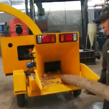 有機土壌を作るための農業機械エンジン木材チッパーシュレッダー機