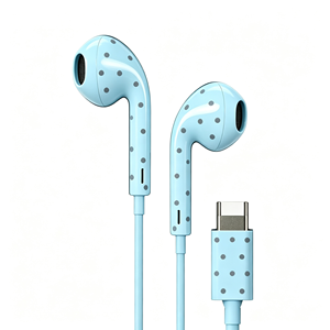 Auriculares con cable tipo C, auriculares internos con cable, conector tipo C, color negro con diseño de puntos blancos, audio estéreo para teléfonos móviles - Product Image 3