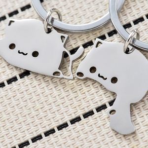 Porte-clés en alliage 3D mignons et créatifs en forme de chat de dessin animé pour couple ou amis, pendentifs et accessoires animaux à la mode, vente en gros - Product Image 4