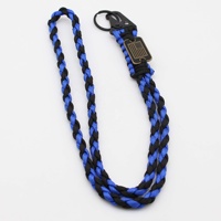 Porte-clés en paracorde tressé OEM avec drapeau américain, collier en corde de parachute, porte-clés en paracorde tressé résistant