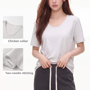 Camiseta de algodón suave con diseño de copo de nieve para mujer, color sólido, corte relajado, manga corta, estilo coreano, informal, esencial para el día a día - Product Image 1