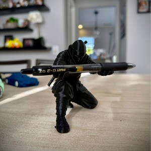 Figura de Ninja Impresa en 3D, Soporte para Bolígrafos y Organizador de Escritorio, Adorno Creativo, Porta Lápices para Decoración de Habitaciones - Product Image 6