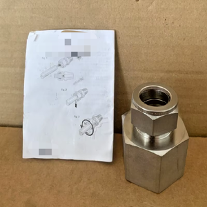 อะแดปเตอร์ท่อตัวเมีย SS-1610-9 ขนาด 3/4 นิ้ว แบบ 1 FNPT - Product Image 1