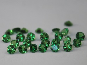 Piedra Preciosa de Granate Verde Tsavorita Natural de 1.25 mm y 0.012 Ct, Corte Brillante Redondo Facetado con Relleno de Fractura para Joyería - Product Image 4