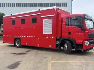 Howo Food Truck Cuisine mobile 300 <span class=keywords><strong>personnes</strong></span> Restauration Yuchai Diesel 270hp Cuisinière en acier inoxydable Purificateur d'eau <span class=keywords><strong>Réfrigérateur</strong></span> Lhd - Product Image 2