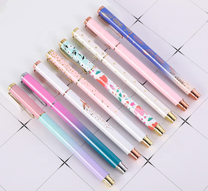 Elegante Penna Roller in Metallo Dorato di Lusso con Stampa Floreale Personalizzata, Set Regalo per Donne - Product Image 5