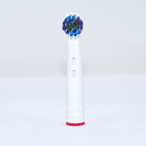 Testine di <span class=keywords><strong>Ricambio</strong></span> Compatibili OEM <span class=keywords><strong>Oral</strong></span>-<span class=keywords><strong>B</strong></span> EB20P per Spazzolino Elettrico, Setole Medie, CE ROHS, Confezione da 4, Logo Personalizzato, Uso Domestico e Alberghiero - Product Image 2